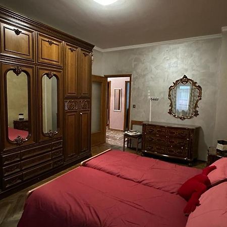 Da Tiziana Apartment Turin Bagian luar foto
