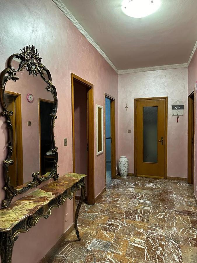 Da Tiziana Apartment Turin Bagian luar foto