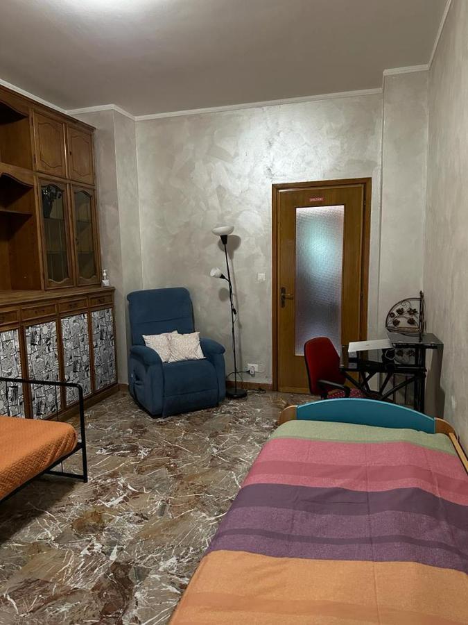 Da Tiziana Apartment Turin Bagian luar foto